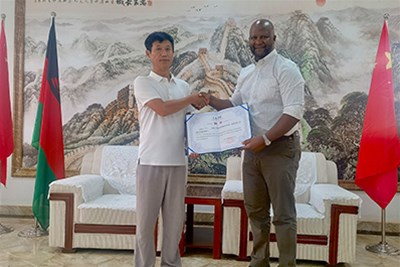 非洲国际仲裁中心主席张志杰应邀参加湖南省政府赴马拉维考察团座谈会