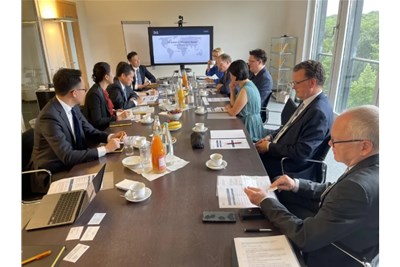 ZhongmaoThe delegation visited the German Arbitration Institute and had discussions and exchanges