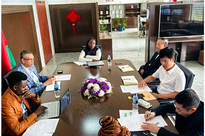 非洲国际仲裁中心与马拉维工商联合会举行会谈